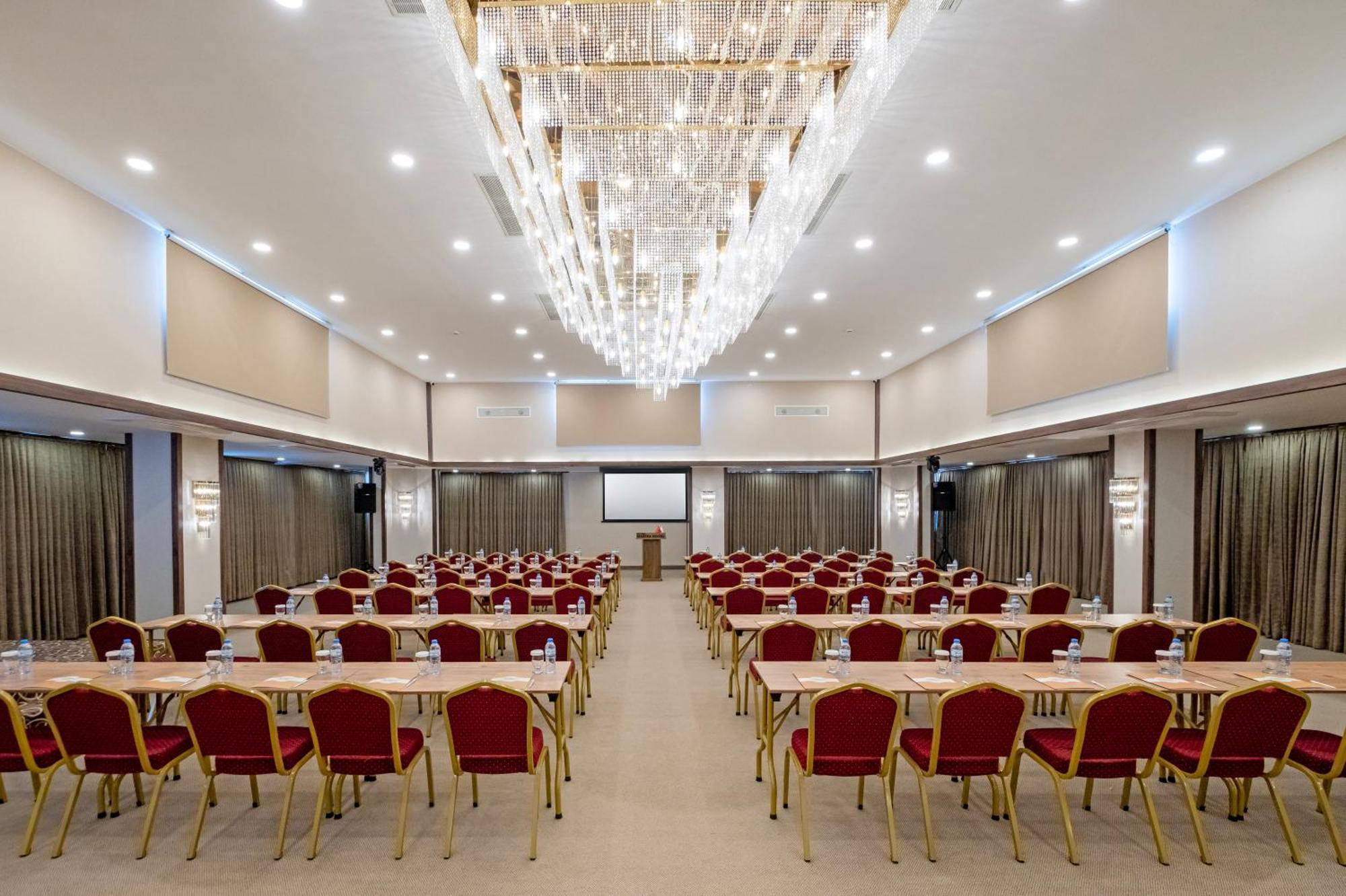Park Dedeman Mersin Marina Çiftlikköy 외부 사진
